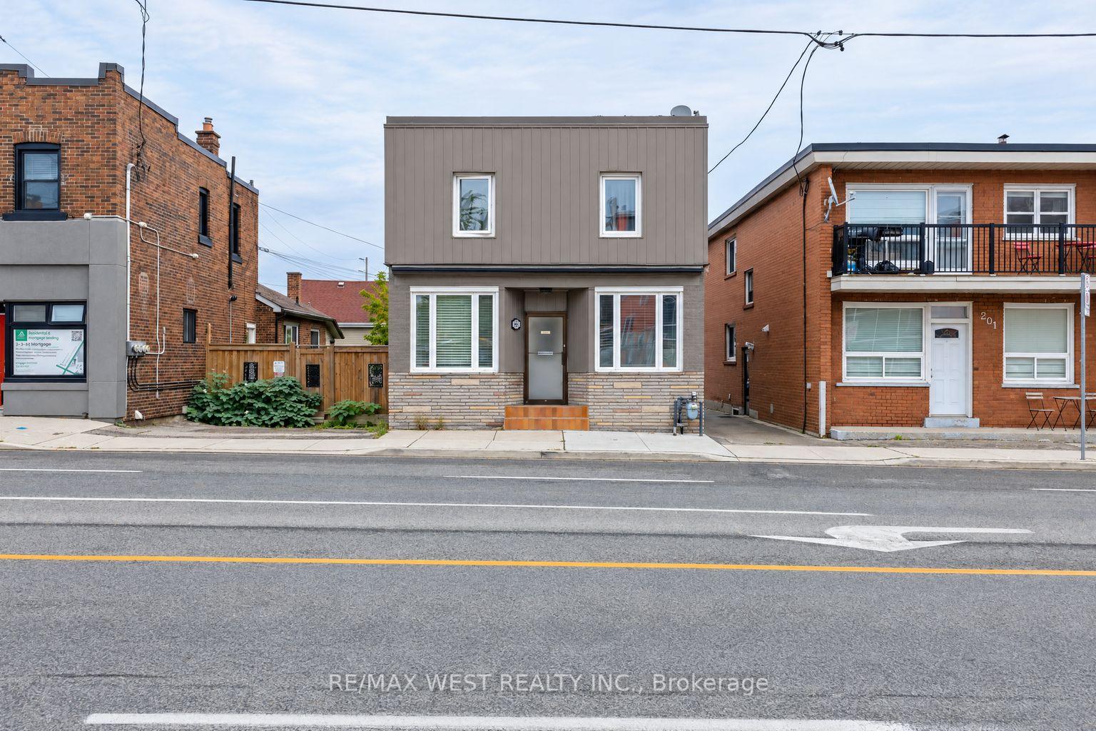 Photo of Unit Main, 203 Islington Avenue