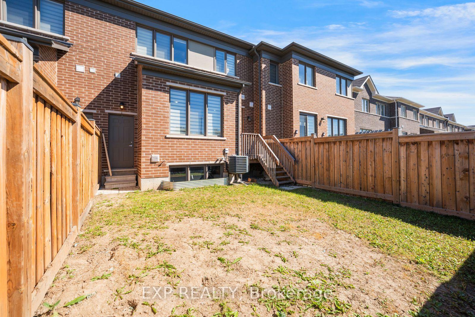 Photo 30 of 34 Circus Crescent, Brampton, Northwest Brampton — HOMEH