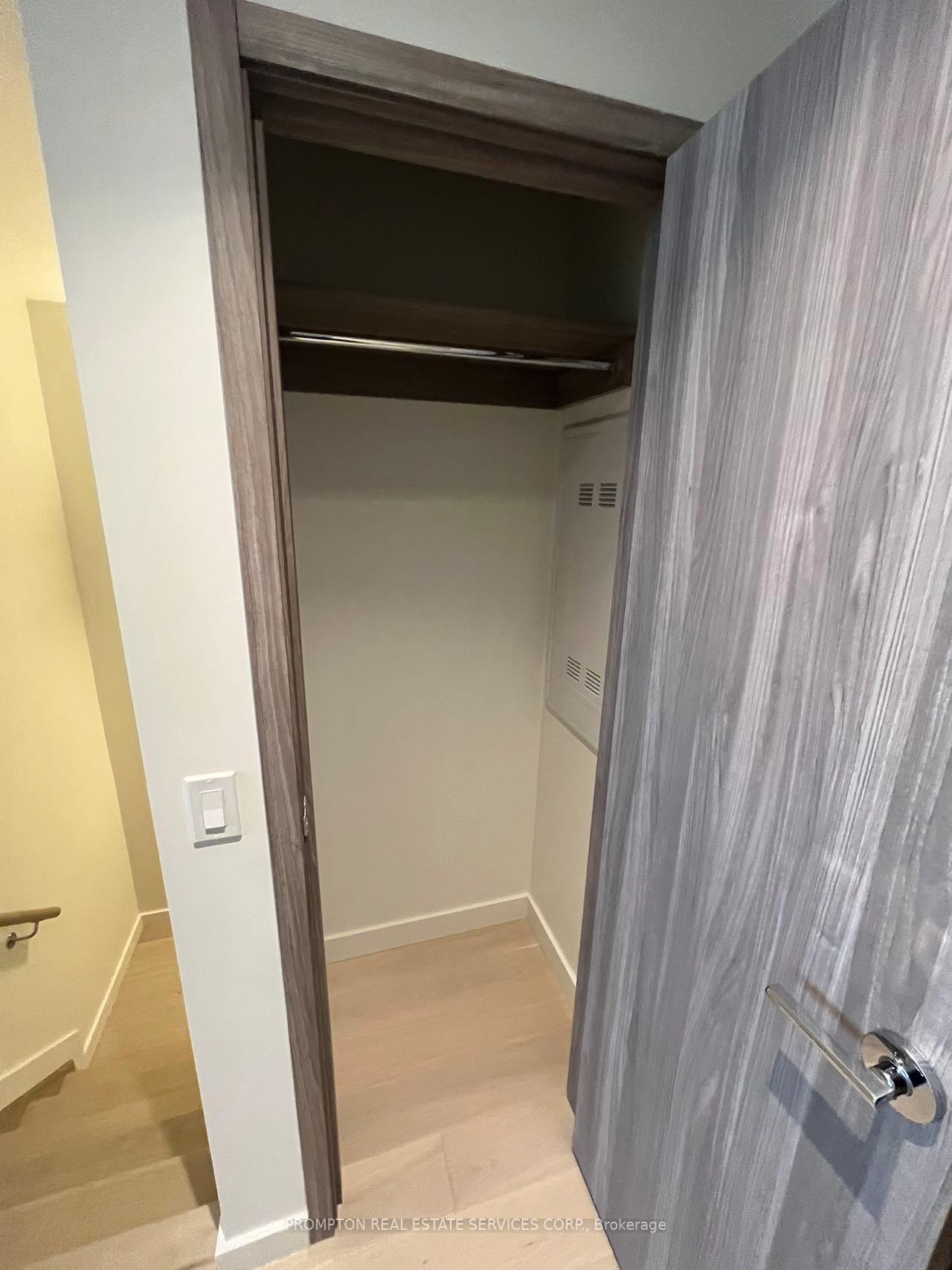 Photo 5 of Unit 508, 95 McMahon Drive, North York, Bayview Village — HOMEH