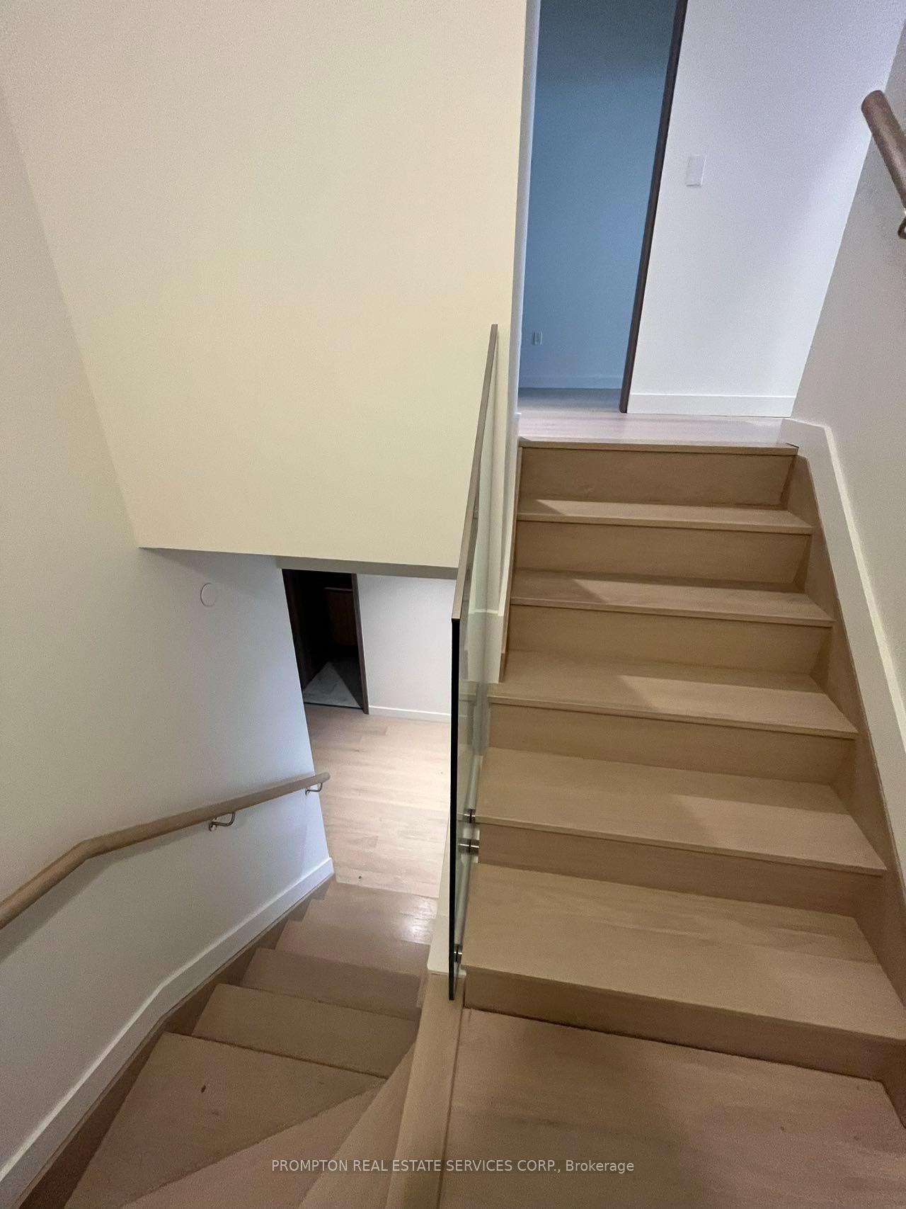 Photo 14 of Unit 508, 95 McMahon Drive, North York, Bayview Village — HOMEH