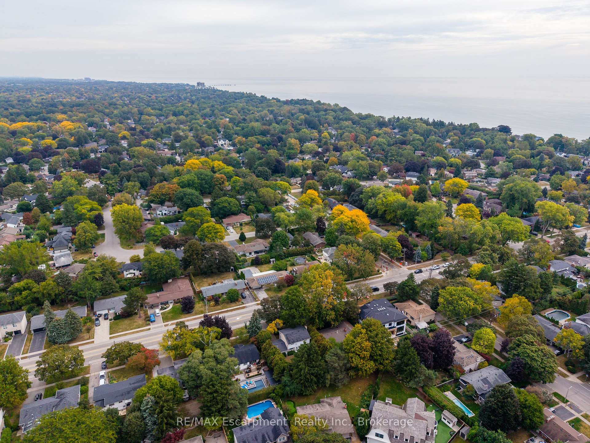 Photo 19 of 326 Walkers Line, Burlington, Roseland — HOMEH