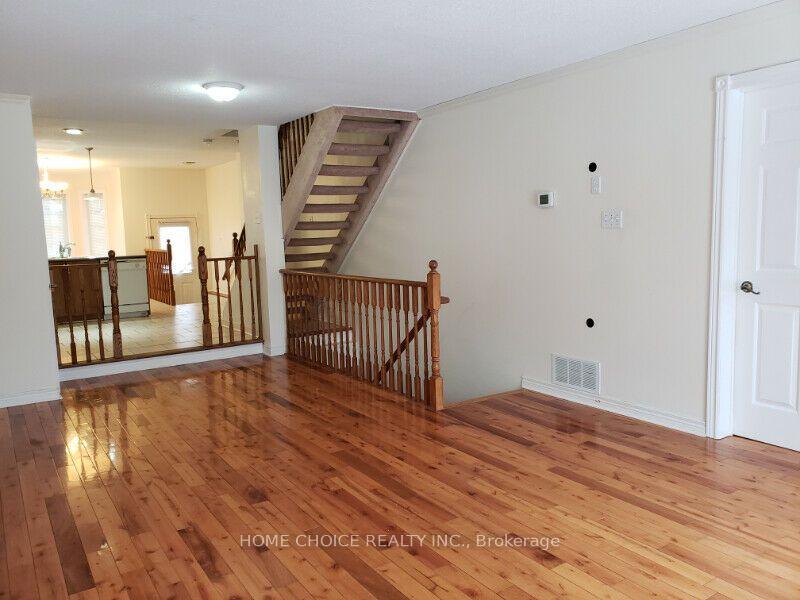 Photo 21 of 11 Violet Street, Barrie, Holly — HOMEH