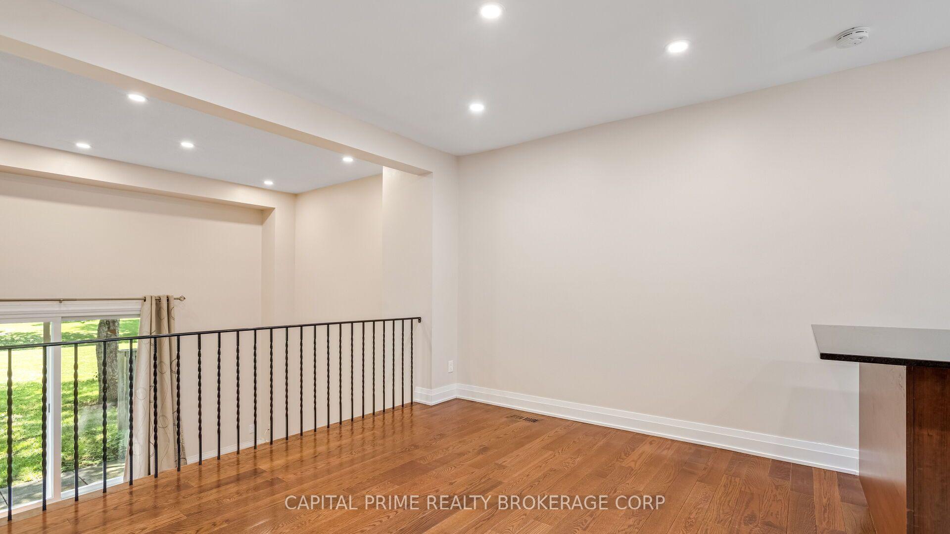 Photo 11 of Unit 36, 250 Bridletowne Circle, Scarborough, L'Amoreaux — HOMEH
