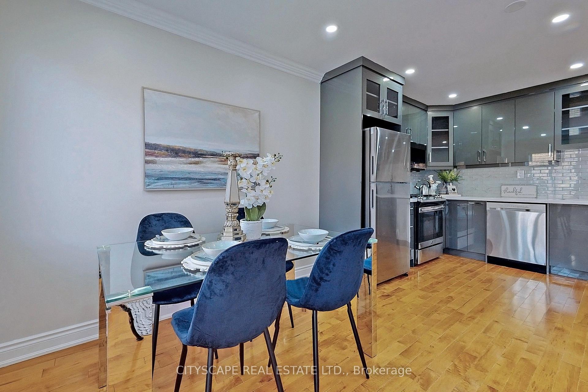 Photo 6 of 343 Wildgrass Road, Mississauga, Cooksville — HOMEH
