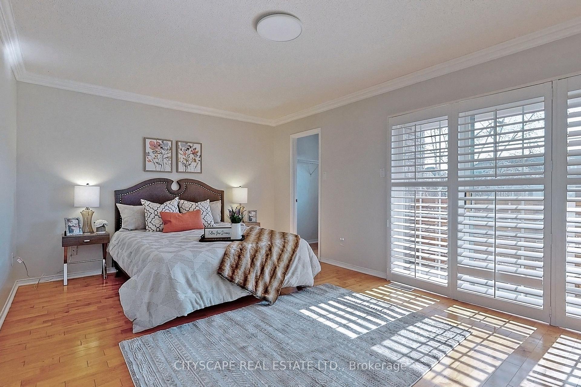 Photo 11 of 343 Wildgrass Road, Mississauga, Cooksville — HOMEH