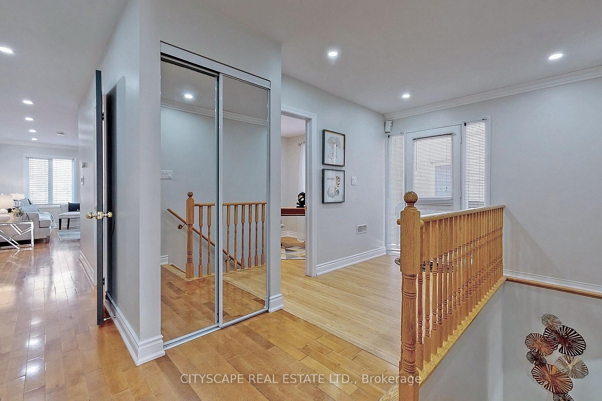 Photo 17 of 343 Wildgrass Road, Mississauga, Cooksville — HOMEH