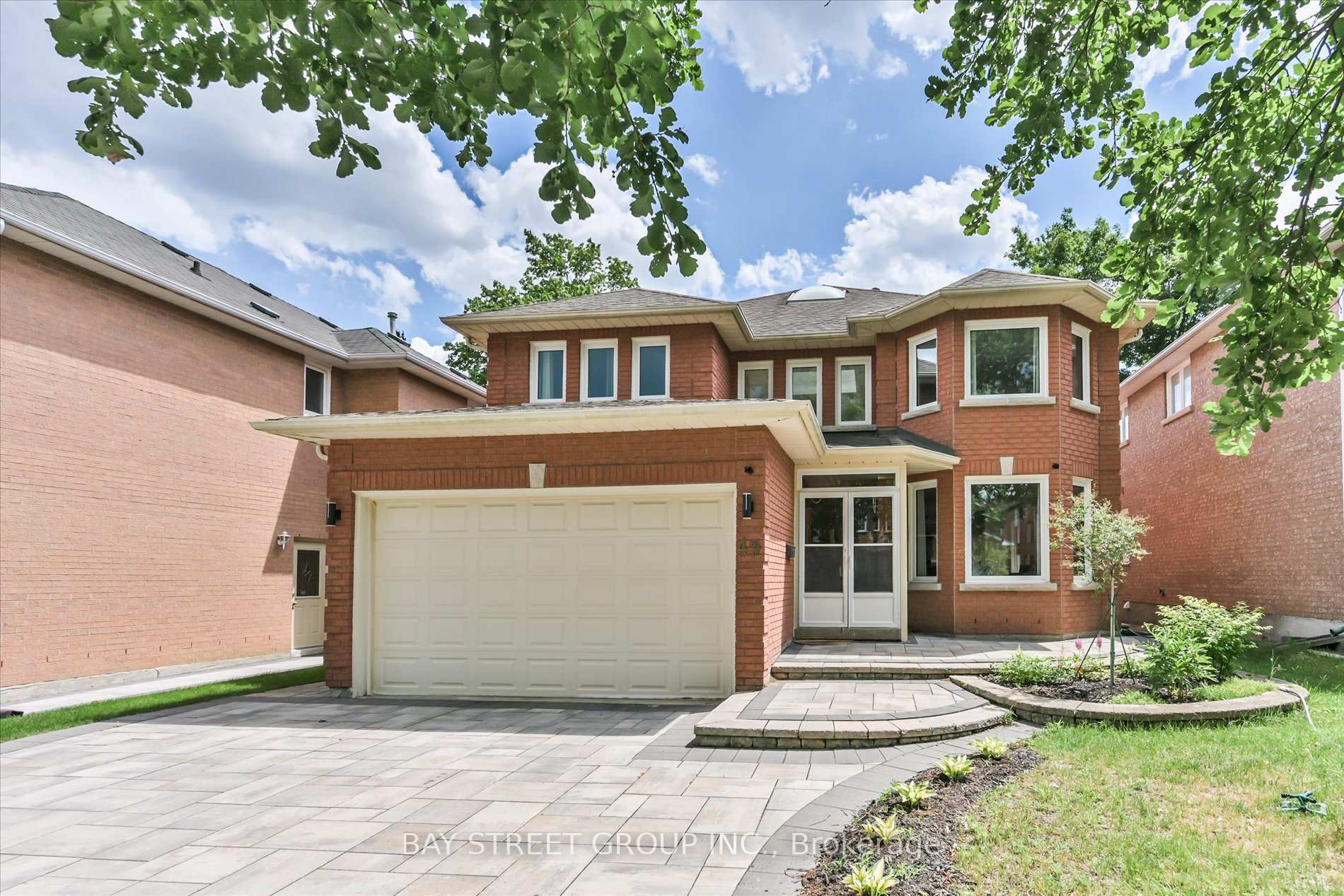 Photo 2 of 49 Cygnus Drive, Richmond Hill, Observatory — HOMEH
