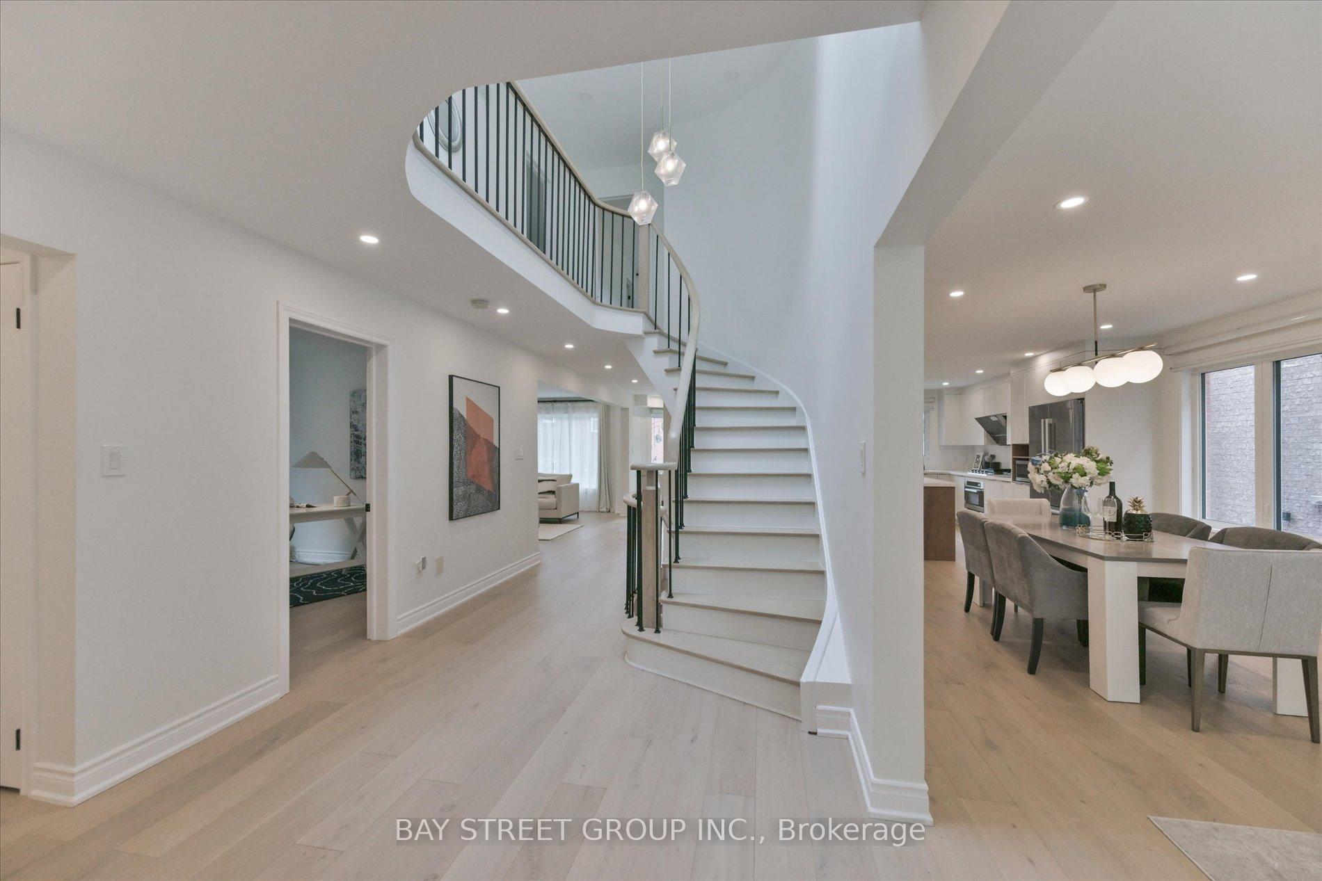 Photo 4 of 49 Cygnus Drive, Richmond Hill, Observatory — HOMEH