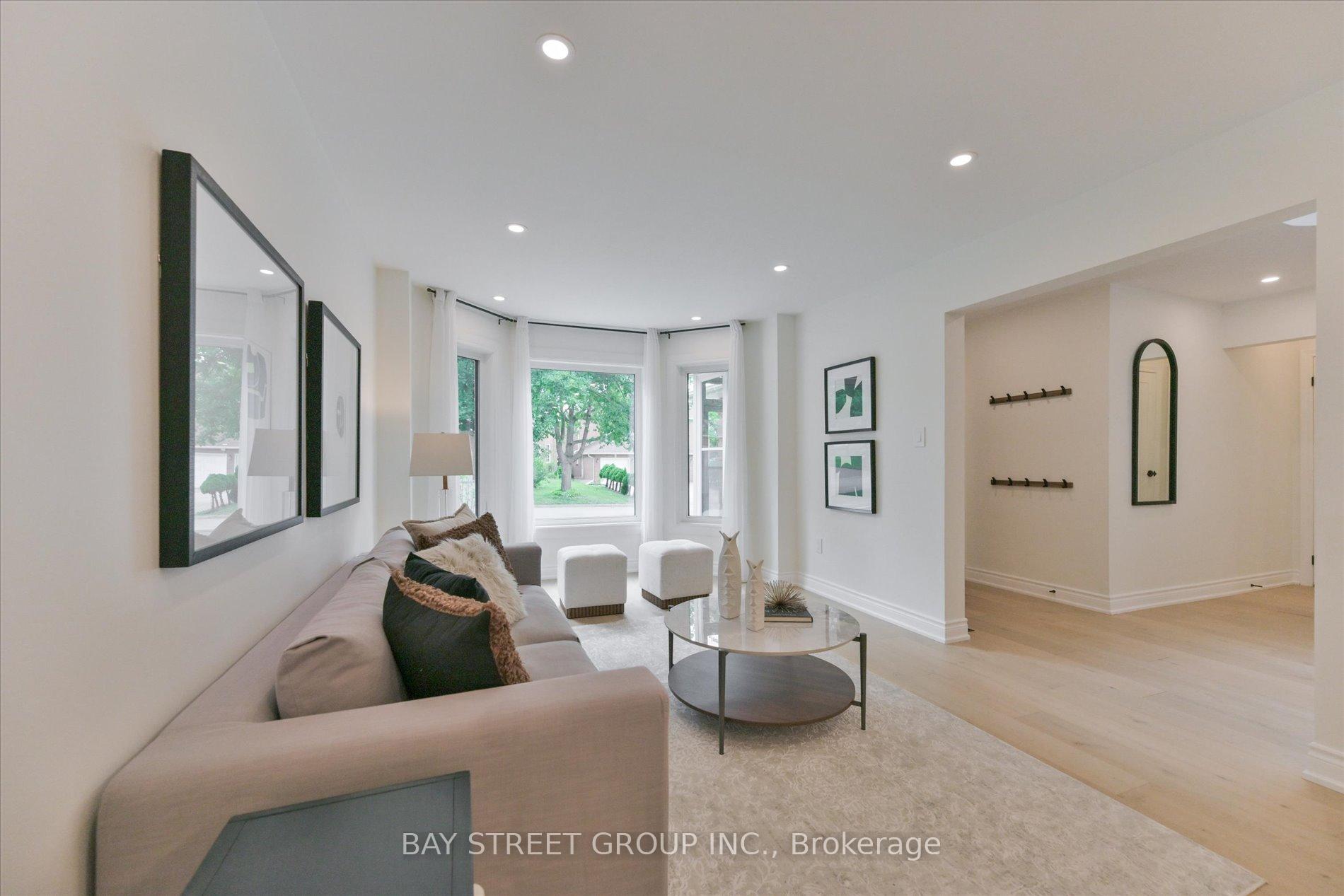 Photo 9 of 49 Cygnus Drive, Richmond Hill, Observatory — HOMEH