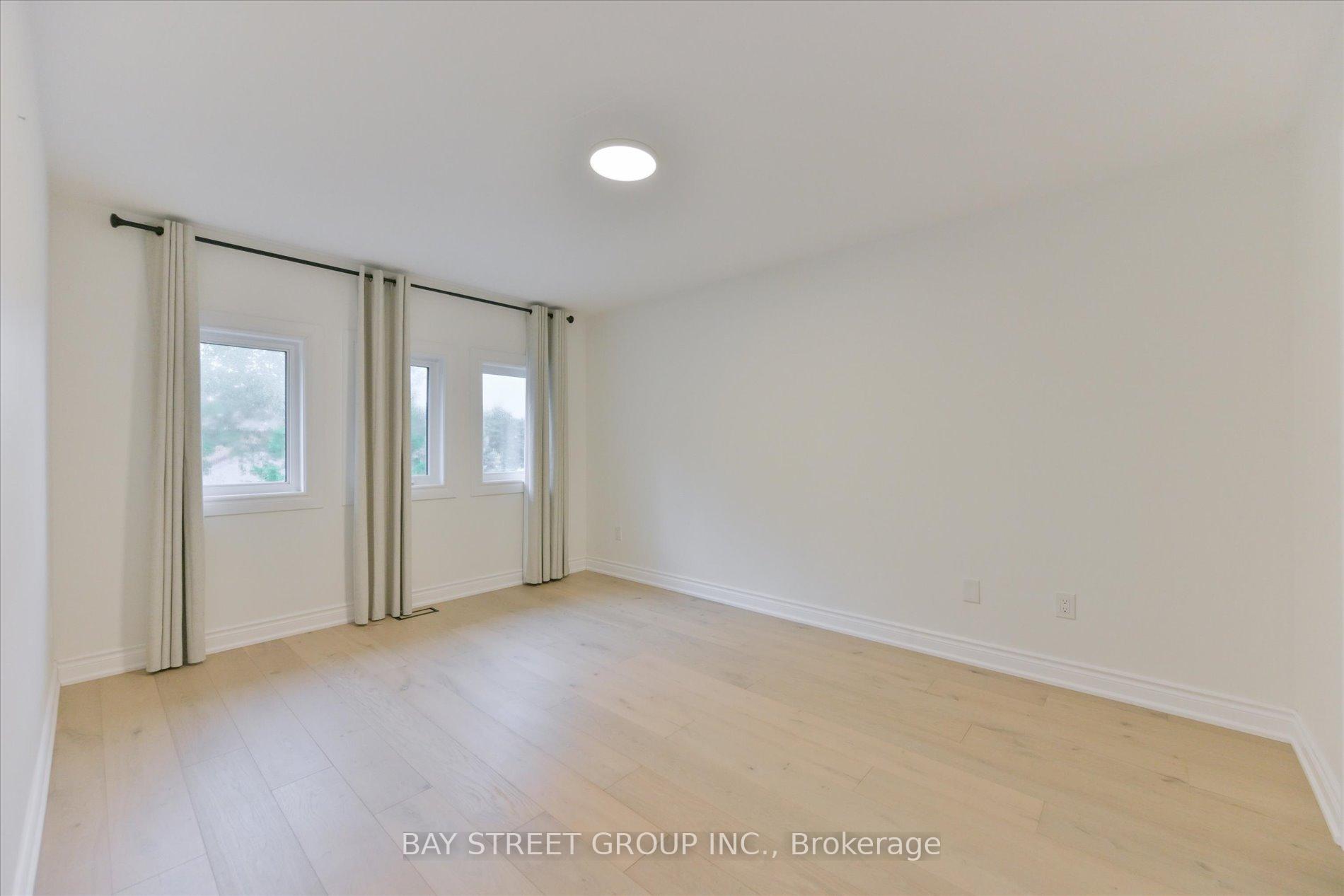 Photo 42 of 49 Cygnus Drive, Richmond Hill, Observatory — HOMEH