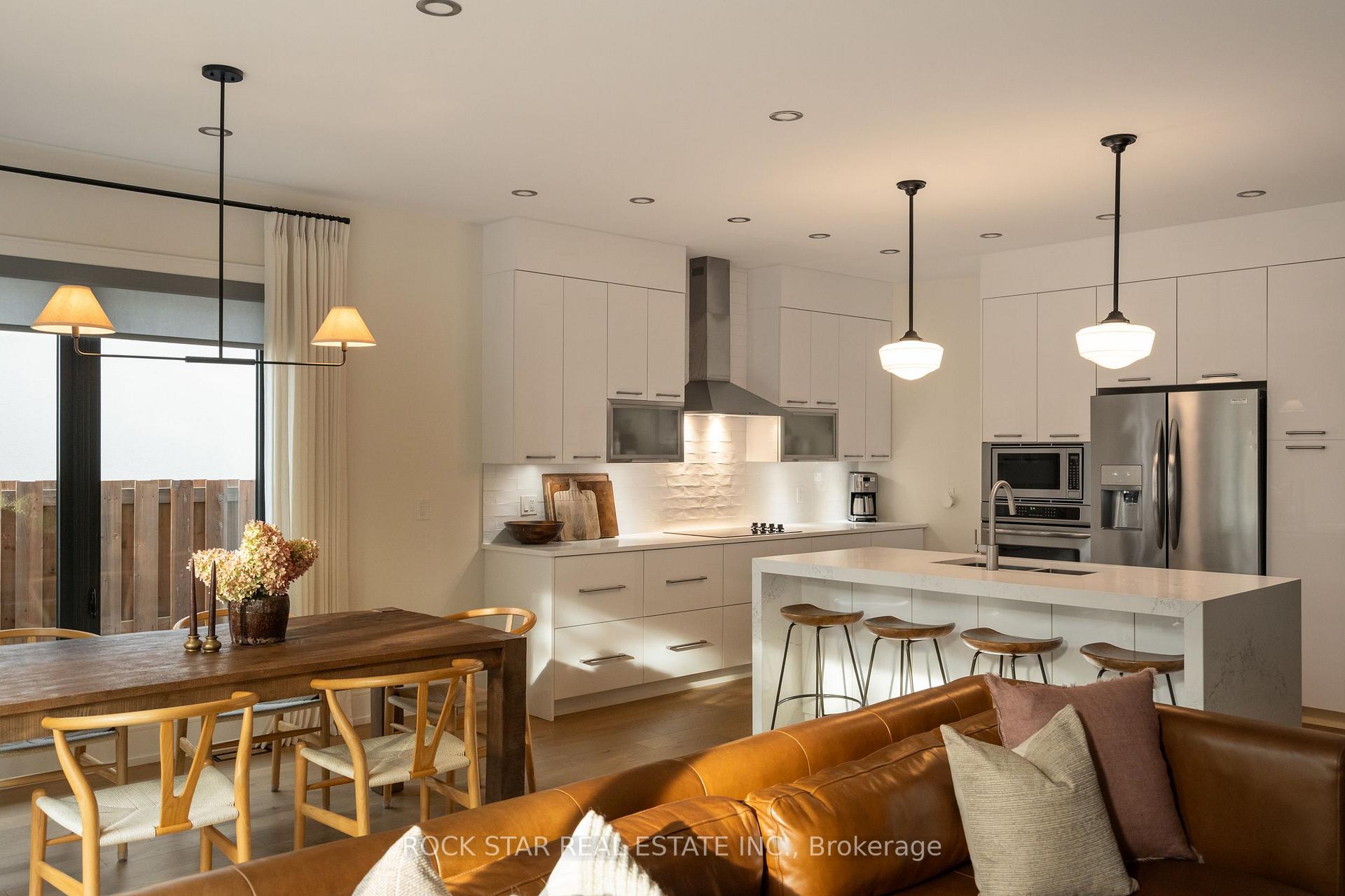 Photo 18 of 116 Lametti Drive, Pelham, Fonthill — HOMEH