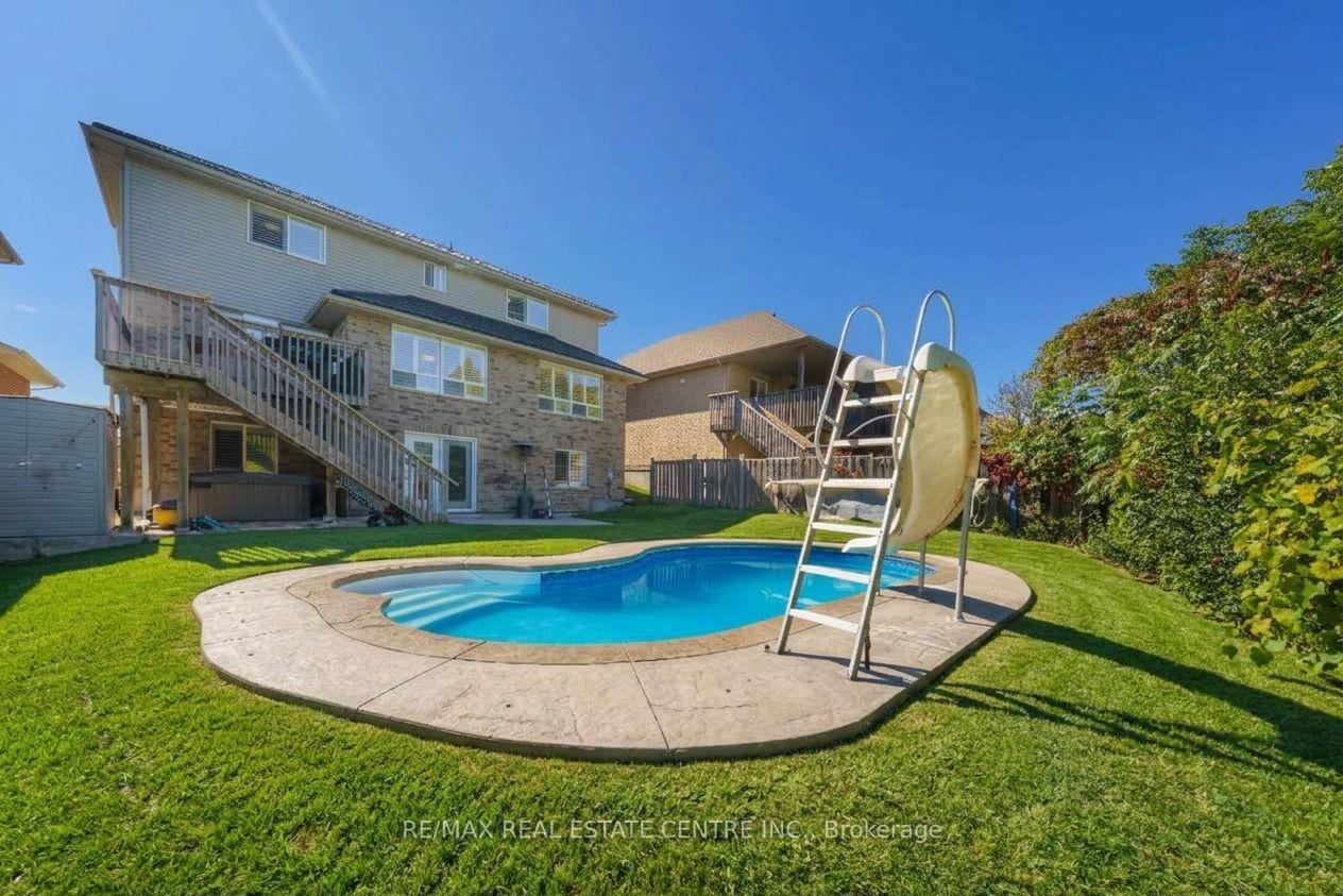 Photo 2 of 49 Creekside Dr, Guelph, Grange Road — HOMEH