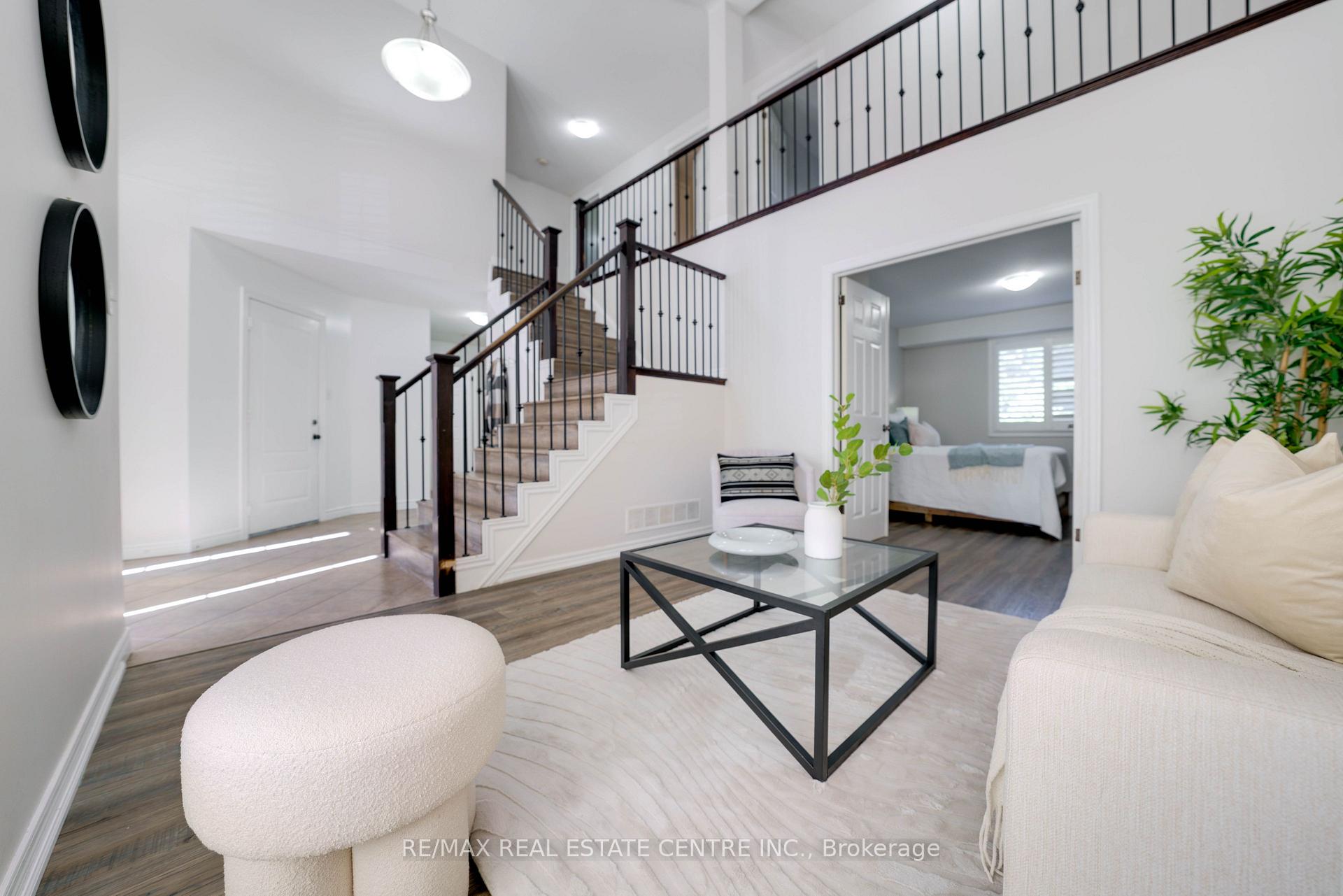 Photo 16 of 49 Creekside Dr, Guelph, Grange Road — HOMEH