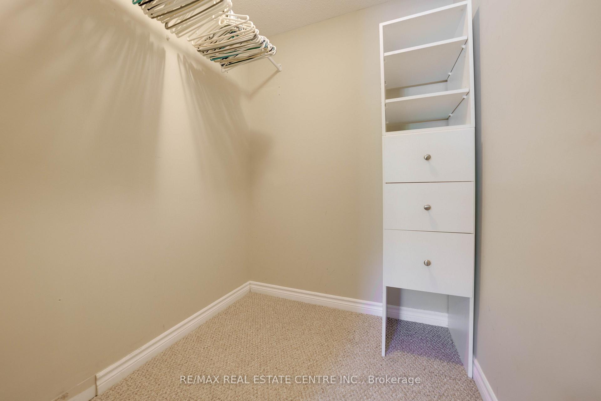 Photo 27 of 49 Creekside Dr, Guelph, Grange Road — HOMEH