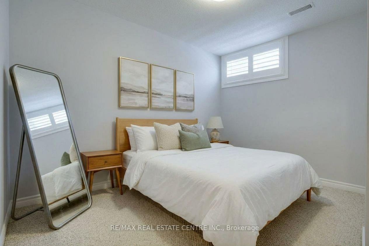 Photo 30 of 49 Creekside Dr, Guelph, Grange Road — HOMEH