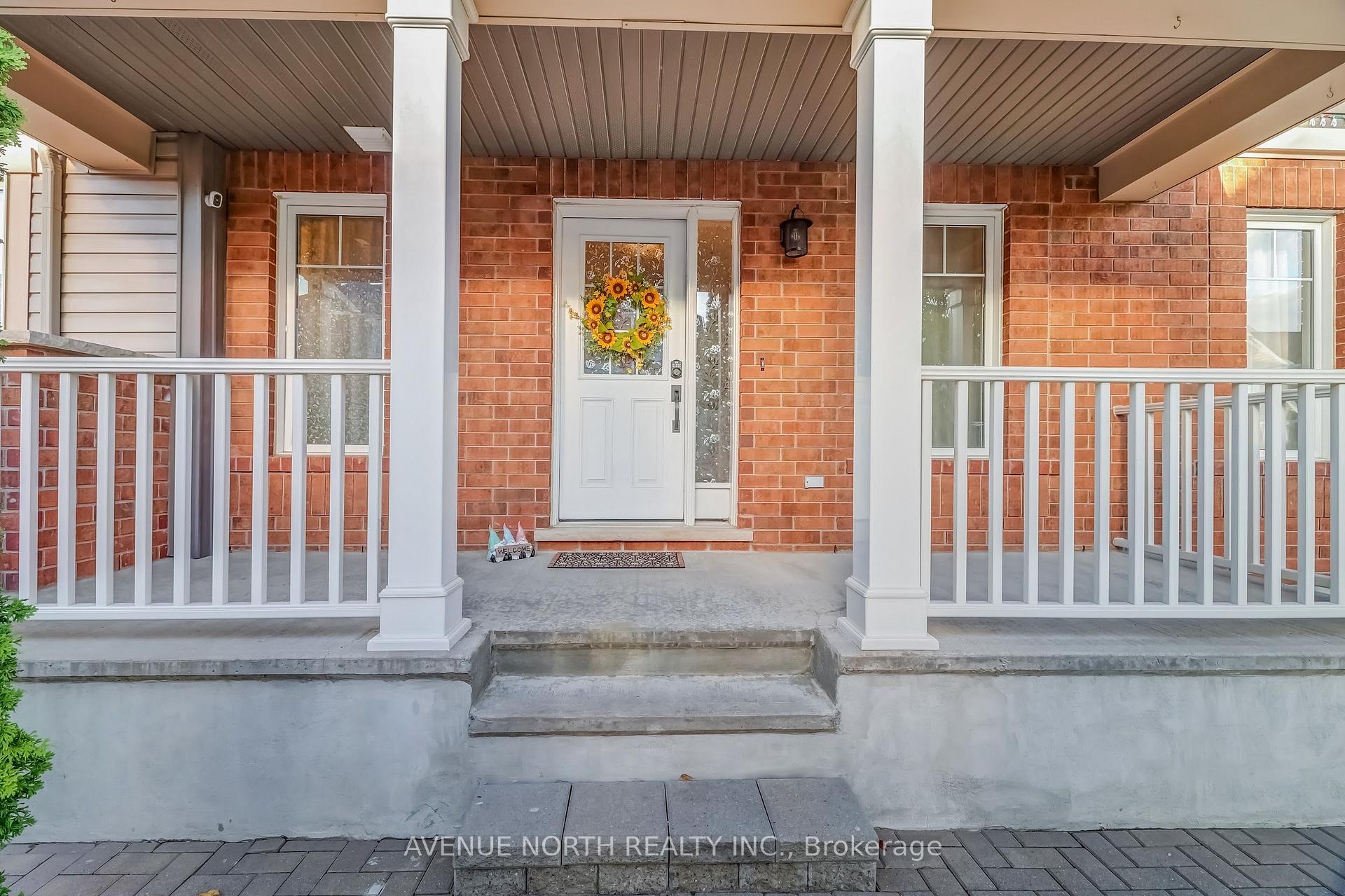 Photo 3 of 400 Meadowhawk Crescent, Ottawa, Barrhaven - Half Moon Bay — HOMEH
