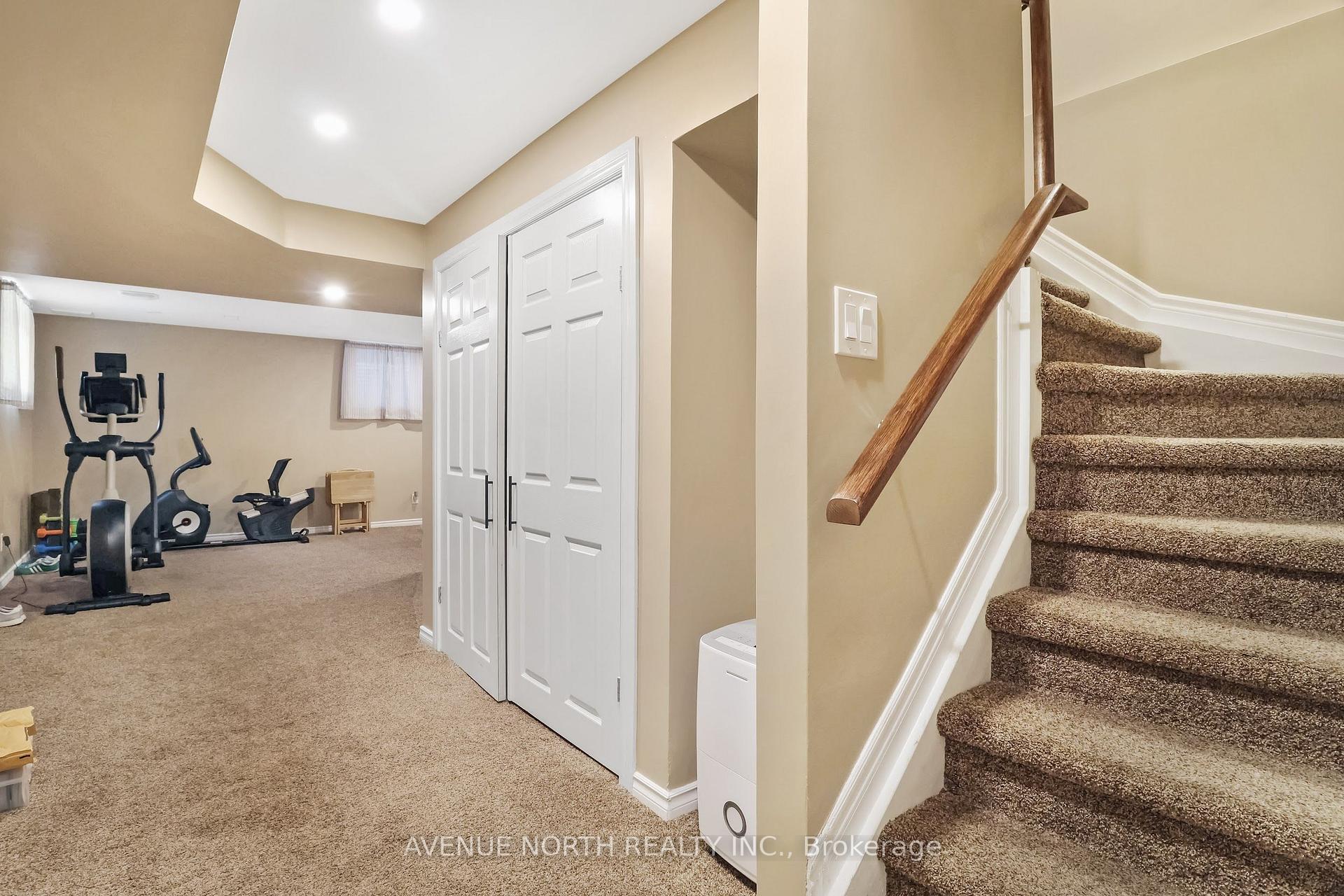 Photo 21 of 400 Meadowhawk Crescent, Ottawa, Barrhaven - Half Moon Bay — HOMEH