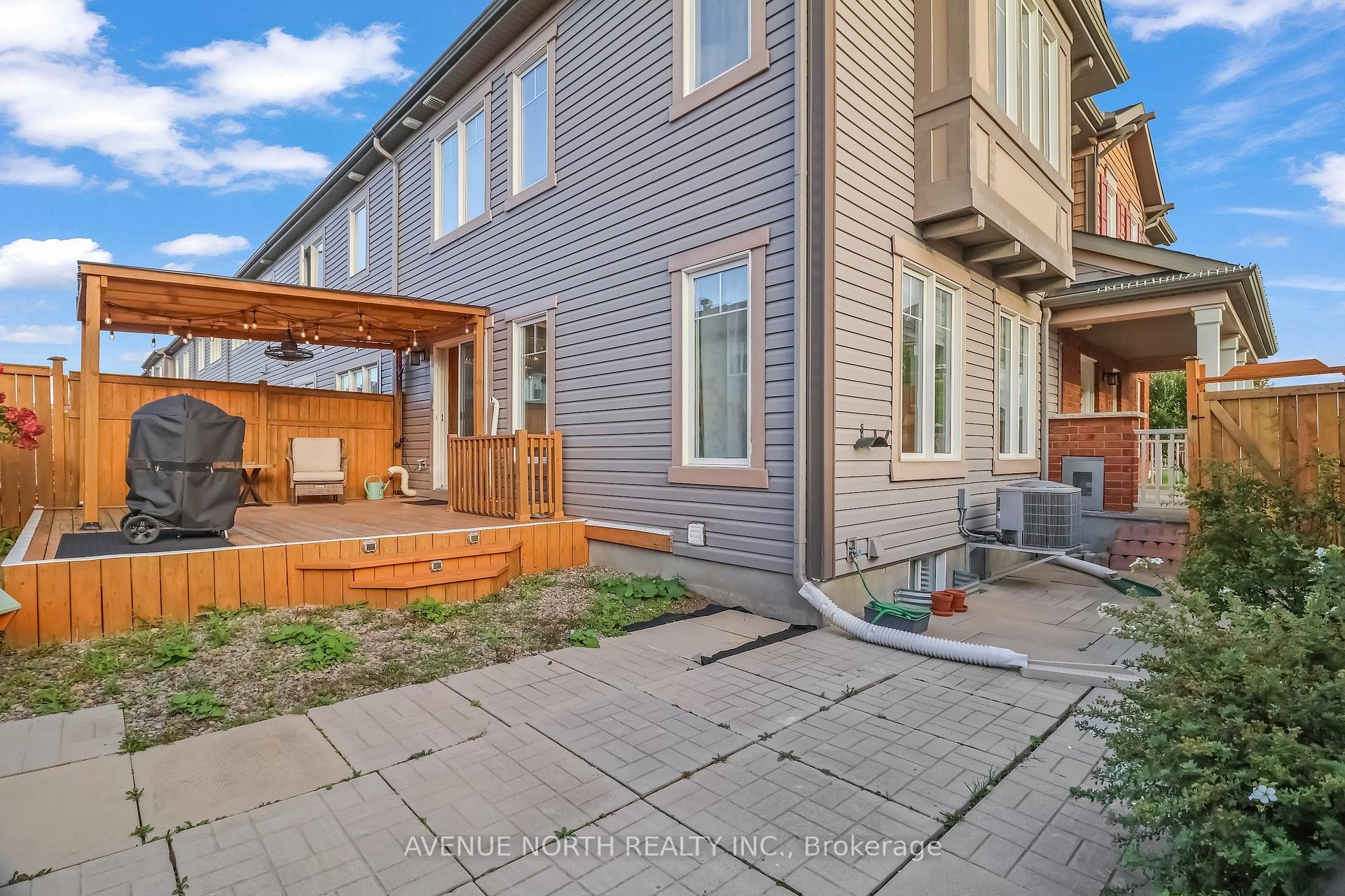 Photo 24 of 400 Meadowhawk Crescent, Ottawa, Barrhaven - Half Moon Bay — HOMEH