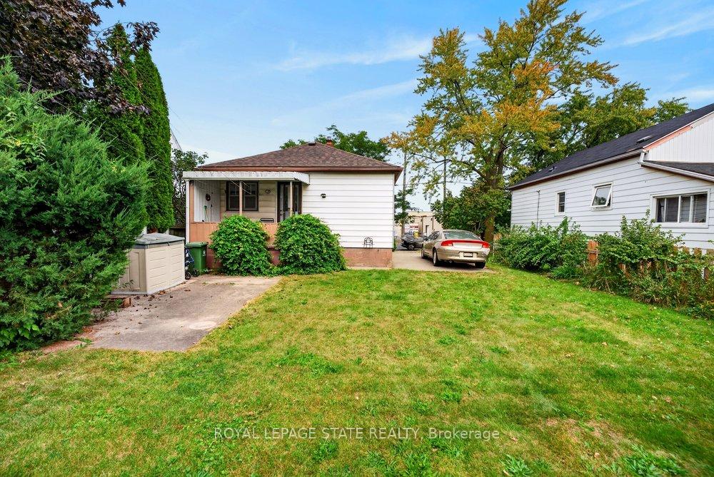 Photo 3 of 340 Barton Street, Hamilton, Stoney Creek — HOMEH