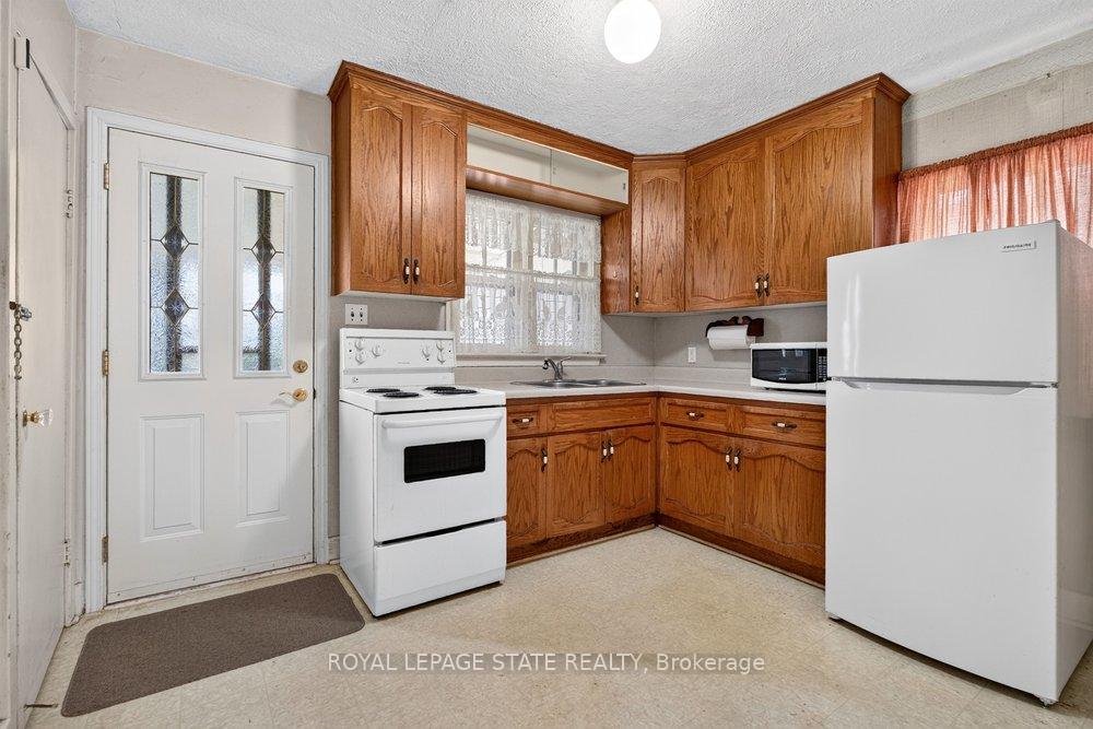 Photo 6 of 340 Barton Street, Hamilton, Stoney Creek — HOMEH