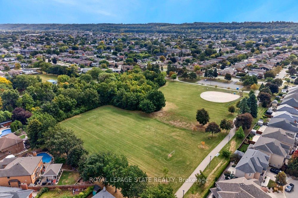 Photo 18 of 340 Barton Street, Hamilton, Stoney Creek — HOMEH