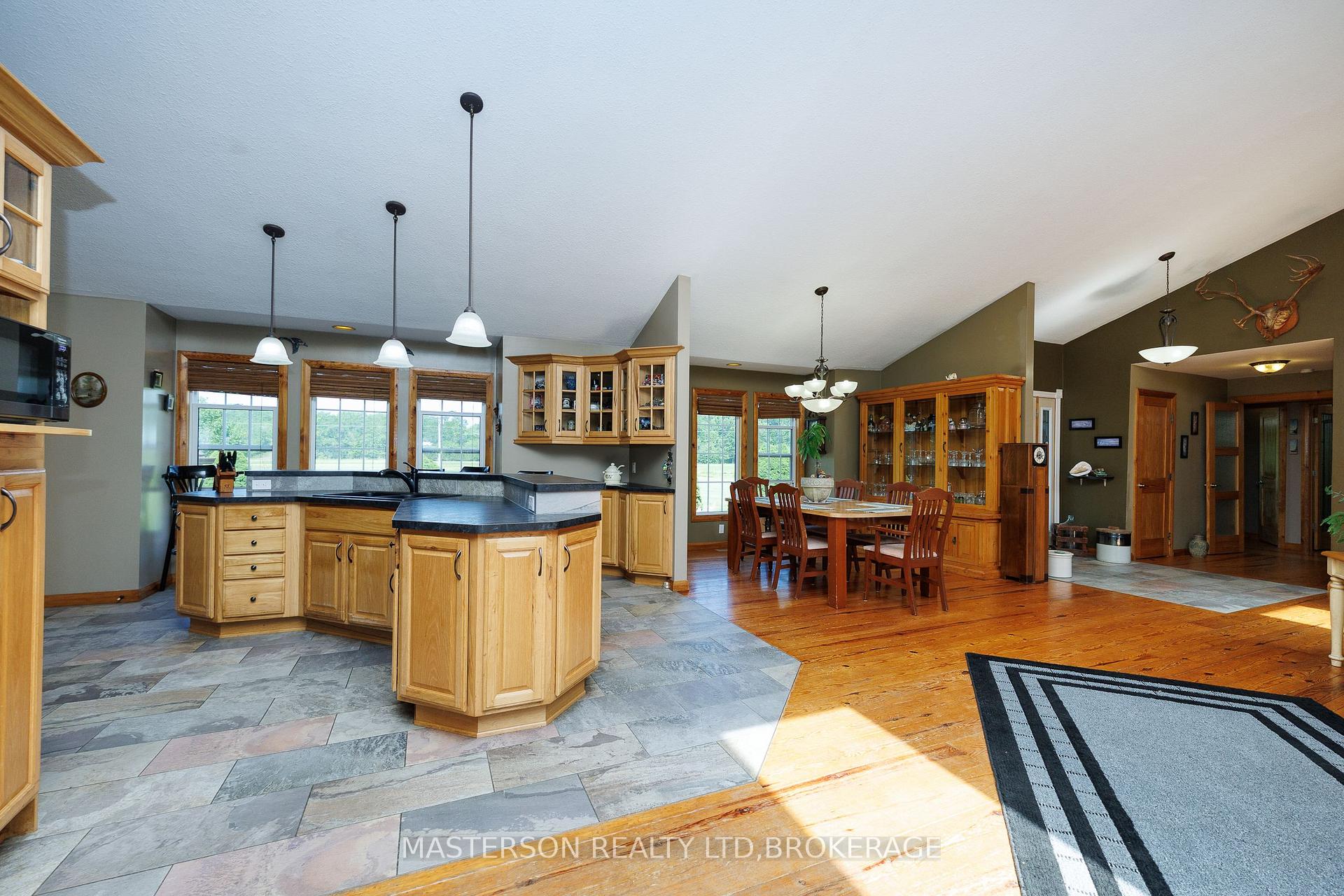 Photo 11 of 12259 Brawn Road, Wainfleet, Lakeshore — HOMEH