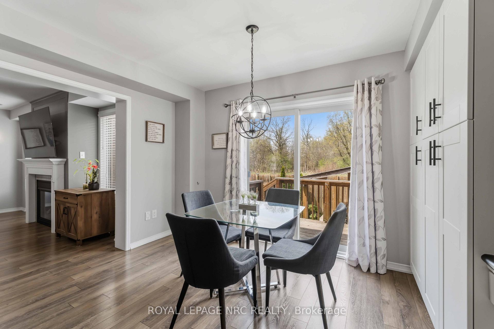 Photo 18 of 8769 Dogwood Crescent, Niagara Falls, Brown — HOMEH