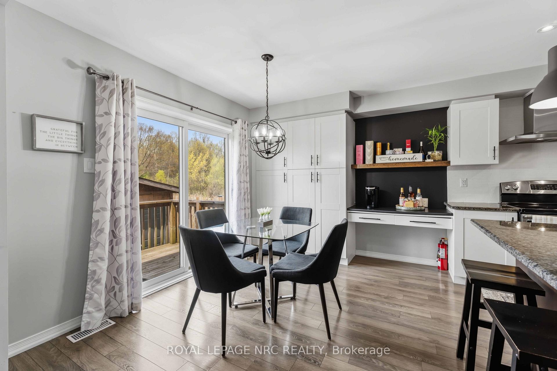 Photo 19 of 8769 Dogwood Crescent, Niagara Falls, Brown — HOMEH