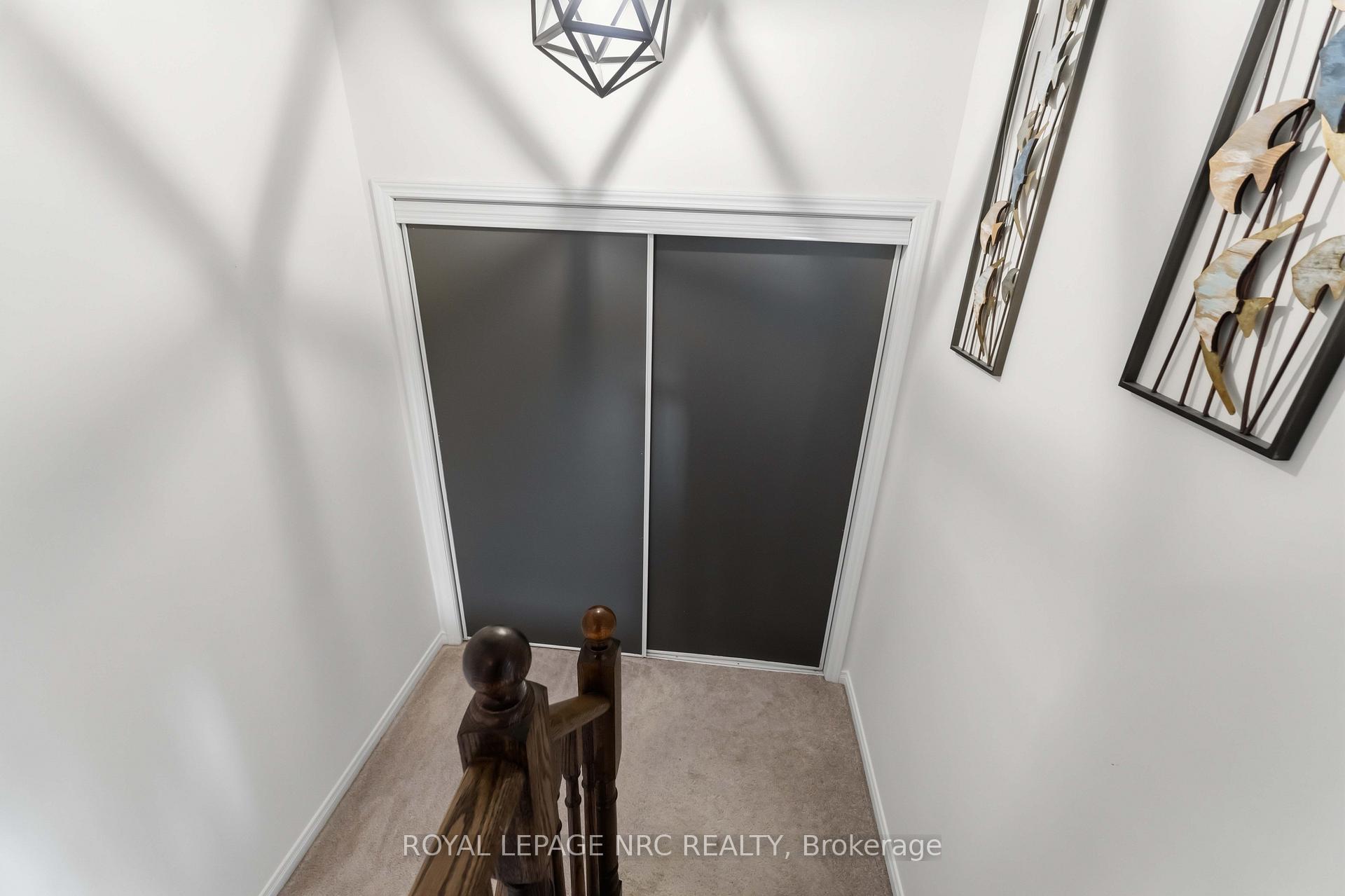 Photo 21 of 8769 Dogwood Crescent, Niagara Falls, Brown — HOMEH