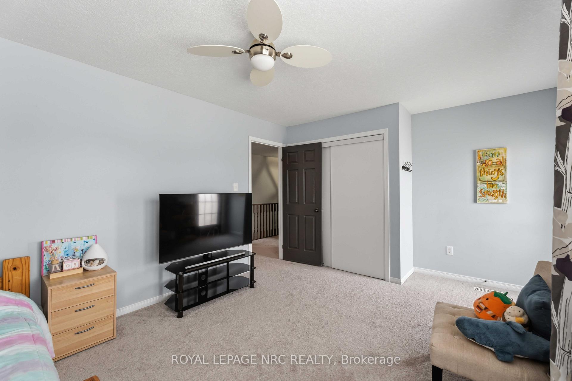Photo 31 of 8769 Dogwood Crescent, Niagara Falls, Brown — HOMEH