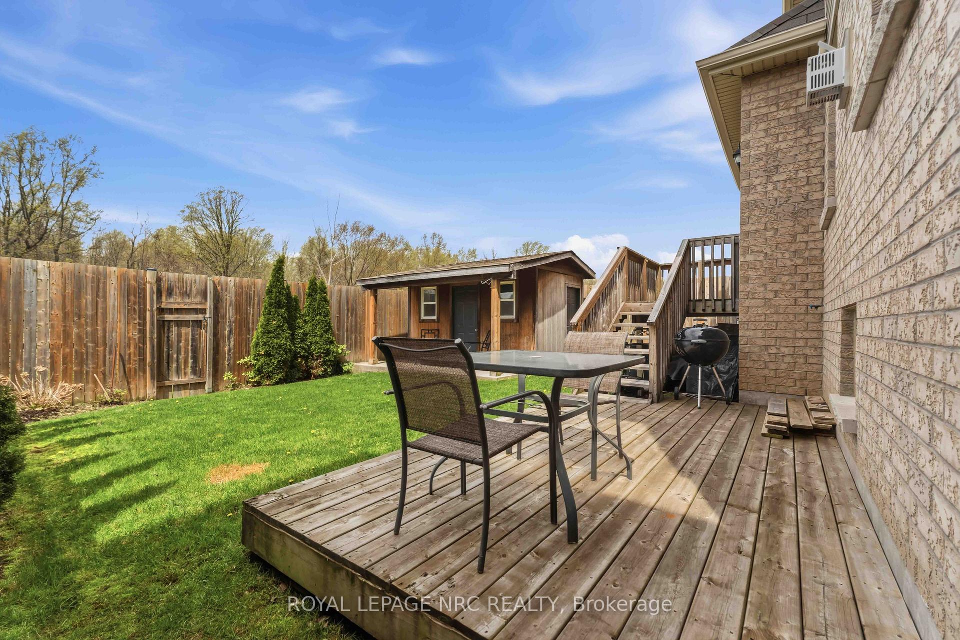 Photo 37 of 8769 Dogwood Crescent, Niagara Falls, Brown — HOMEH