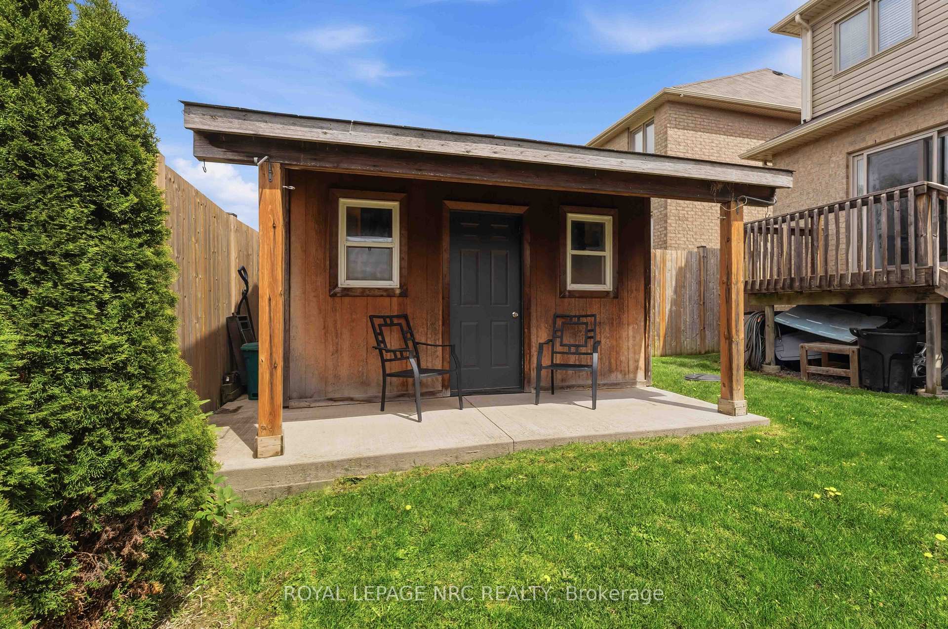 Photo 40 of 8769 Dogwood Crescent, Niagara Falls, Brown — HOMEH