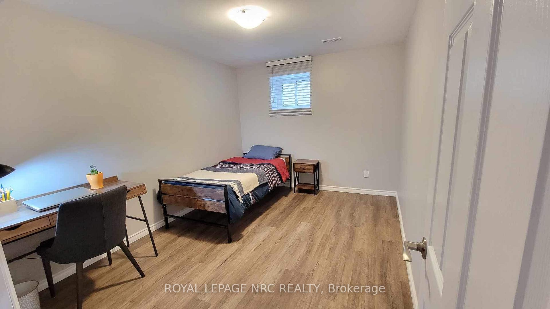 Photo 42 of 8769 Dogwood Crescent, Niagara Falls, Brown — HOMEH