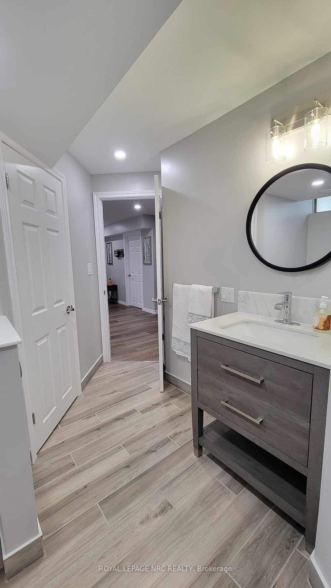 Photo 44 of 8769 Dogwood Crescent, Niagara Falls, Brown — HOMEH
