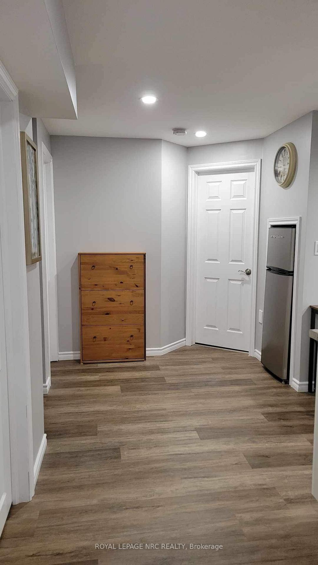 Photo 49 of 8769 Dogwood Crescent, Niagara Falls, Brown — HOMEH