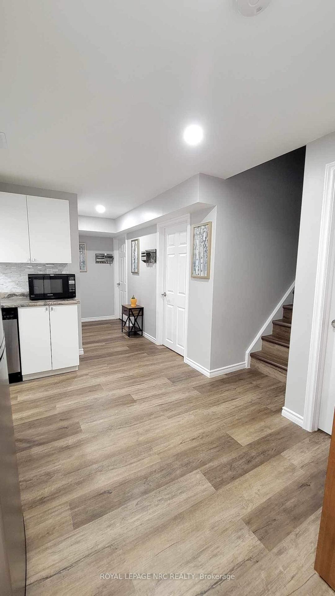 Photo 50 of 8769 Dogwood Crescent, Niagara Falls, Brown — HOMEH