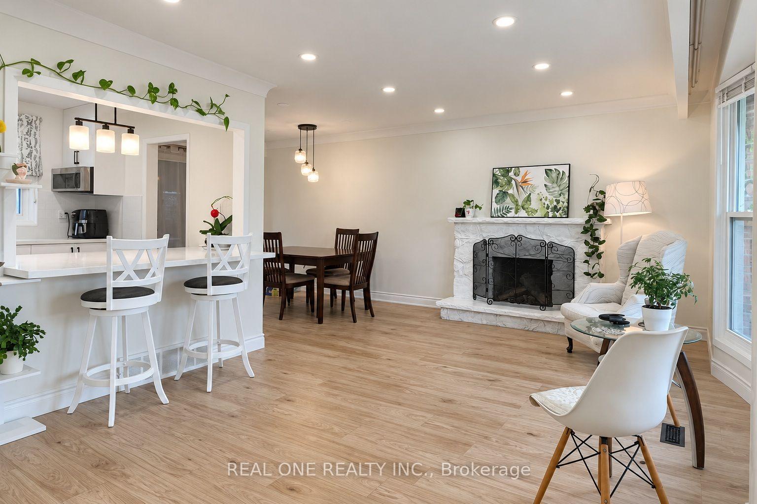Photo 3 of Unit Upper, 41 Marlowe Drive, Hamilton, Rolston — HOMEH