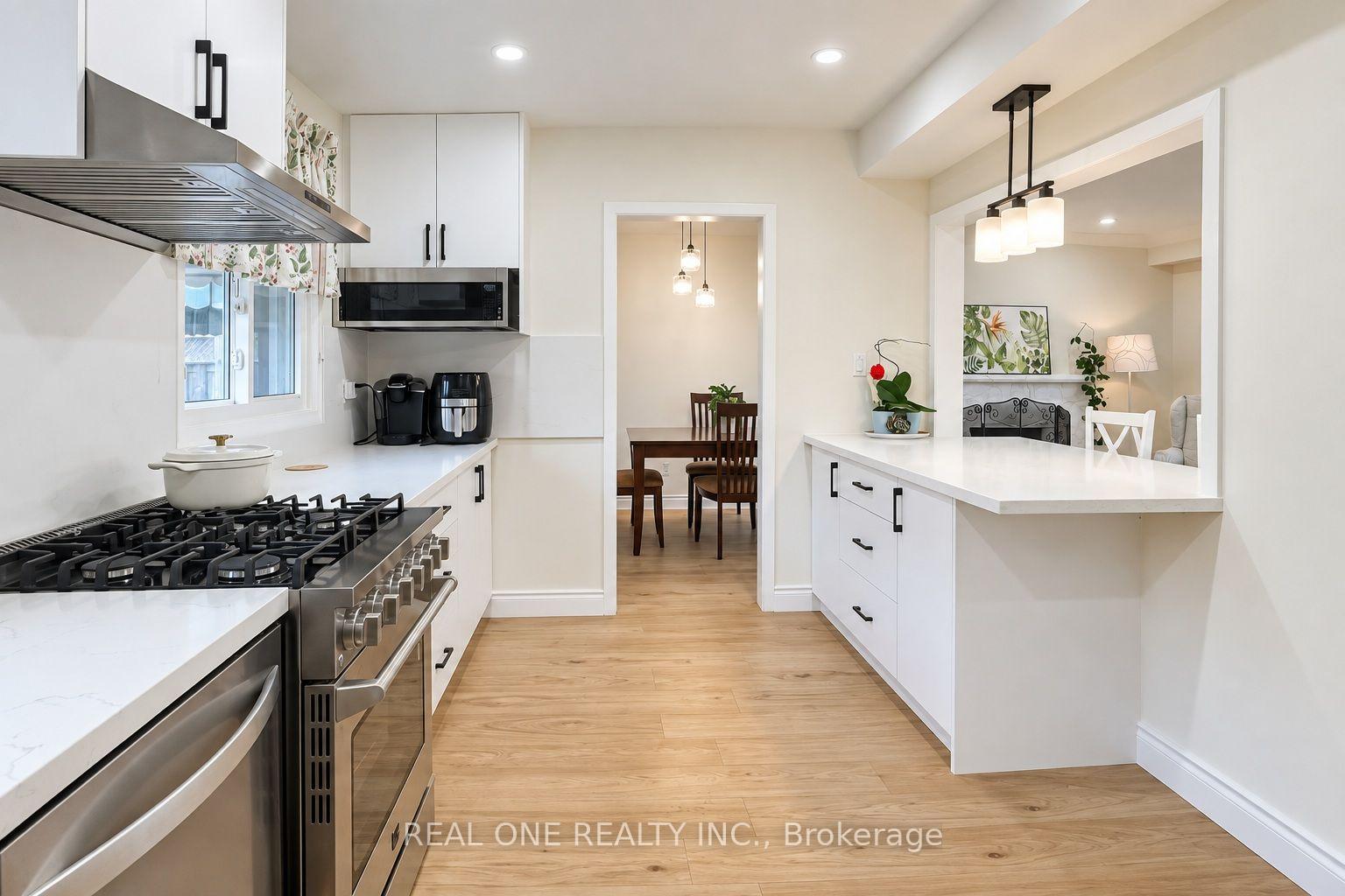 Photo 10 of Unit Upper, 41 Marlowe Drive, Hamilton, Rolston — HOMEH