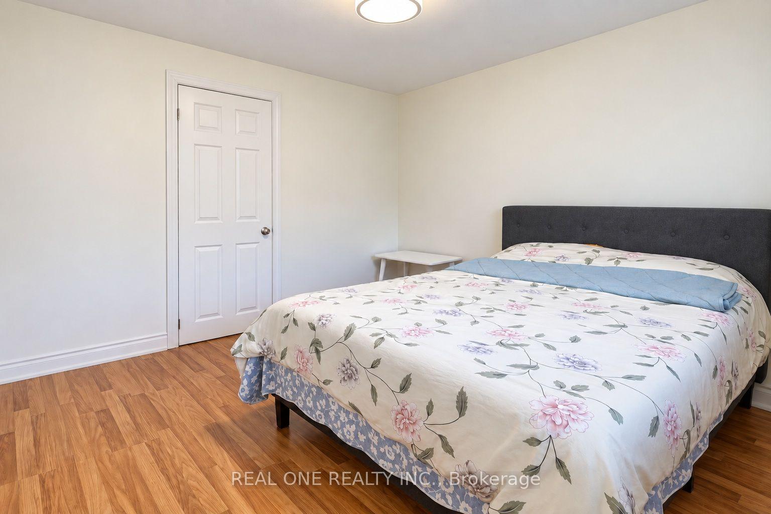 Photo 17 of Unit Upper, 41 Marlowe Drive, Hamilton, Rolston — HOMEH