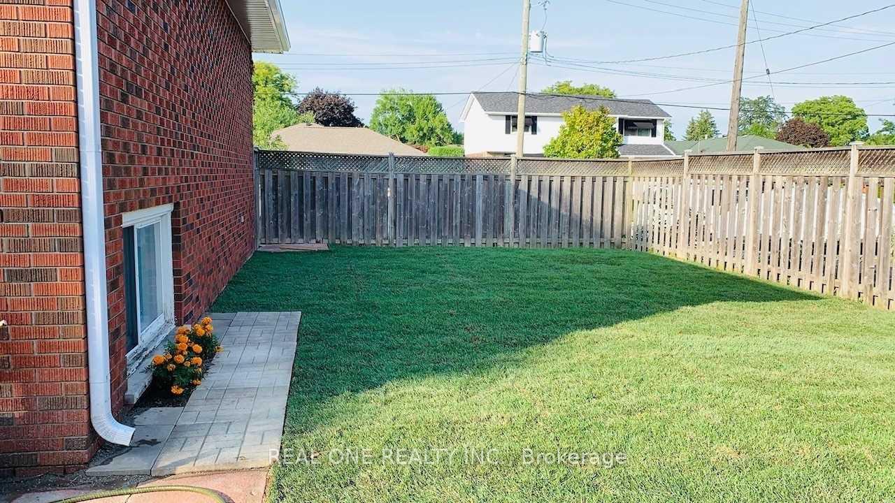 Photo 24 of Unit Upper, 41 Marlowe Drive, Hamilton, Rolston — HOMEH