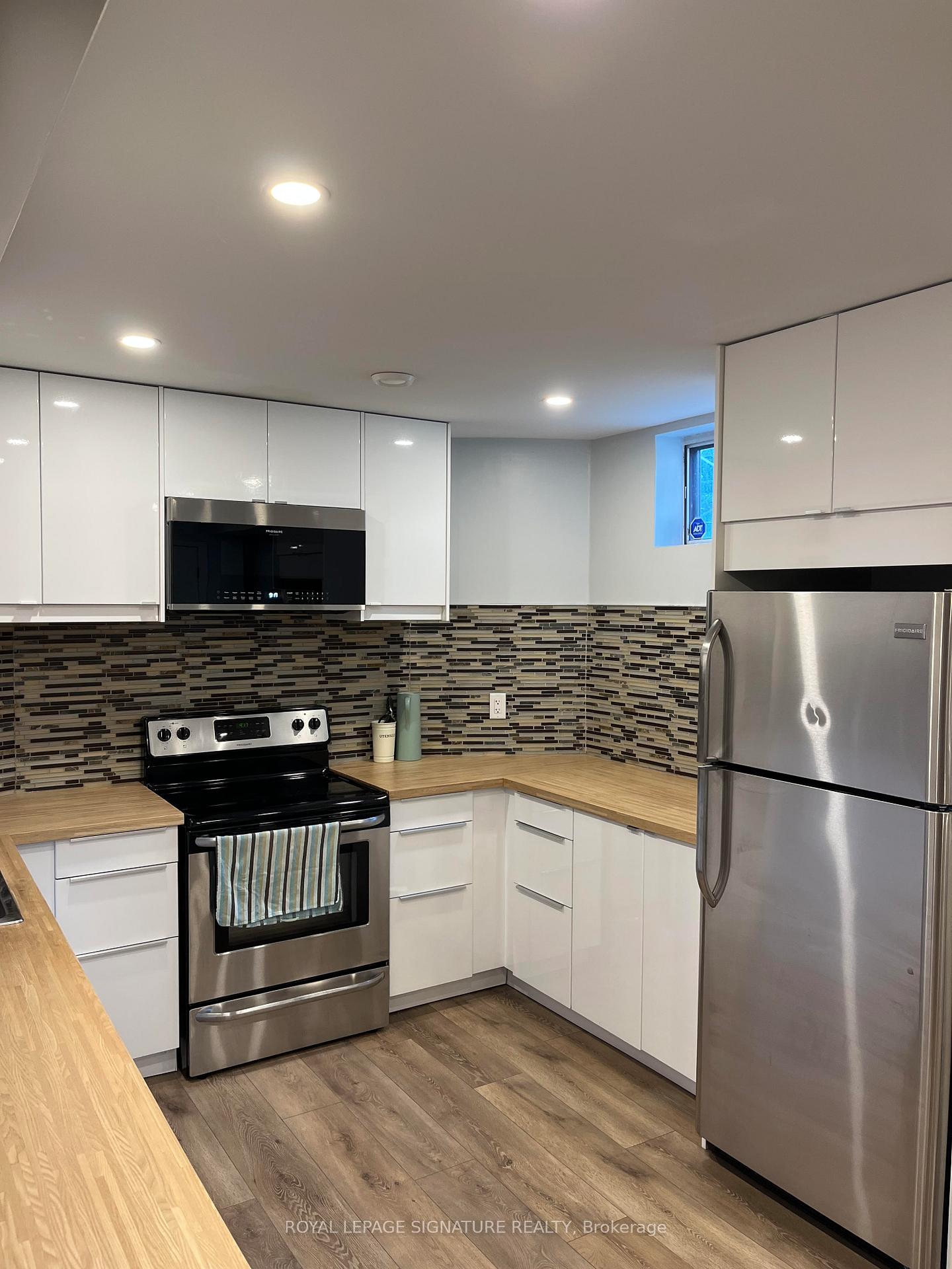 Photo 1 of Unit Bsmt, 21 Melbert Road, Etobicoke, Eringate-Centennial-West Deane — HOMEH