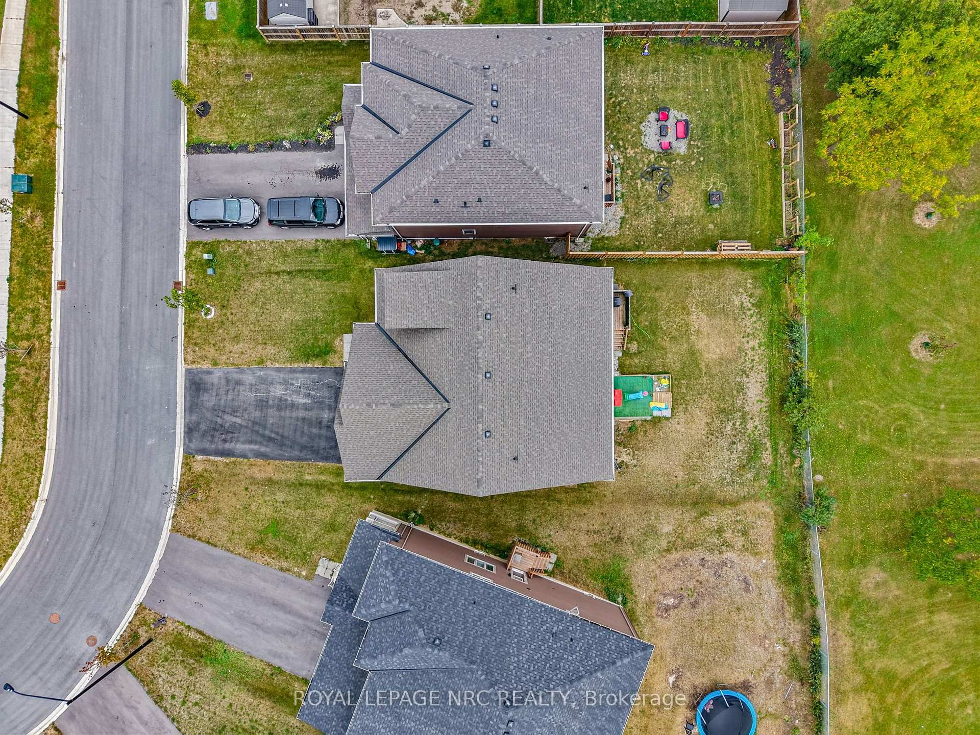 Photo 9 of 10 Oriole Crescent, Port Colborne, Main Street — HOMEH