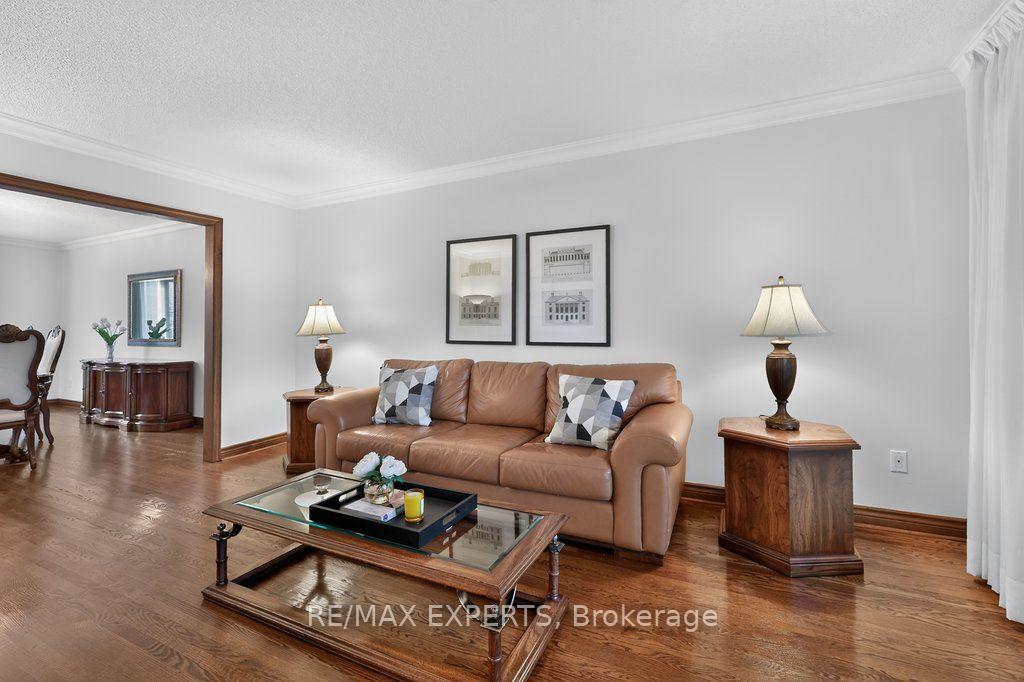 Photo 7 of 96 Benjamin Drive, Vaughan, East Woodbridge — HOMEH