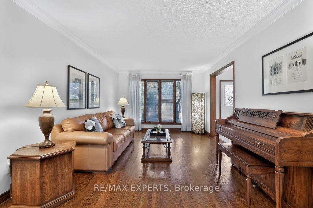 Photo 8 of 96 Benjamin Drive, Vaughan, East Woodbridge — HOMEH