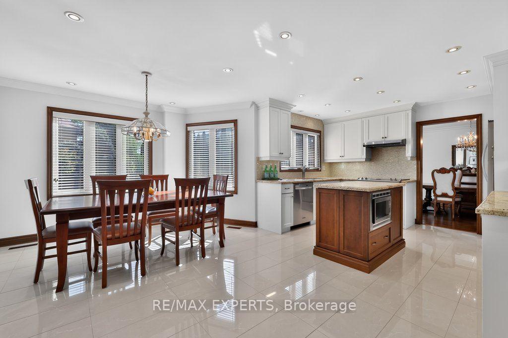 Photo 10 of 96 Benjamin Drive, Vaughan, East Woodbridge — HOMEH
