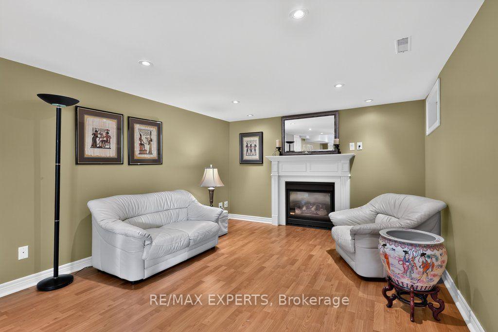 Photo 32 of 96 Benjamin Drive, Vaughan, East Woodbridge — HOMEH