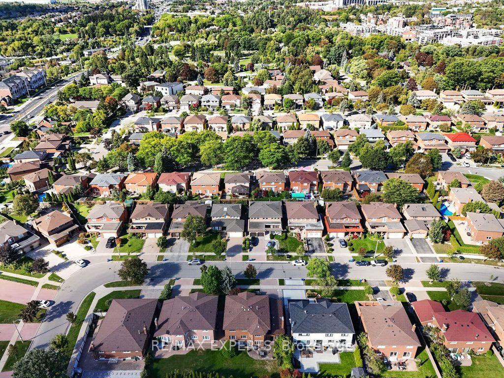 Photo 39 of 96 Benjamin Drive, Vaughan, East Woodbridge — HOMEH