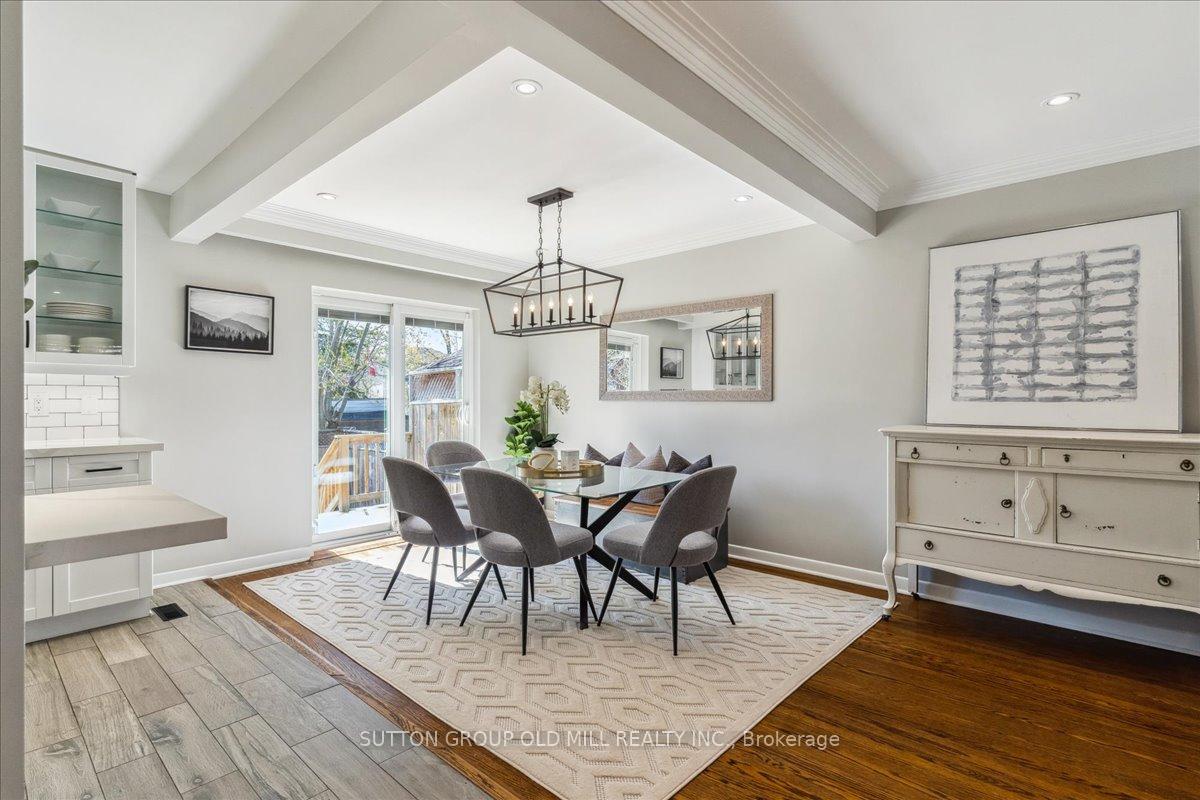 Photo 5 of 2A Elton Crescent, Etobicoke, Long Branch — HOMEH