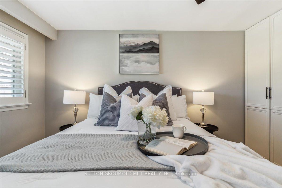 Photo 10 of 2A Elton Crescent, Etobicoke, Long Branch — HOMEH