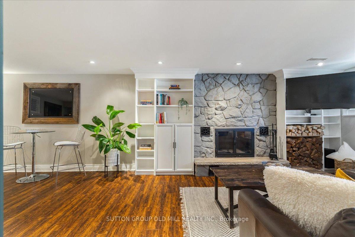 Photo 12 of 2A Elton Crescent, Etobicoke, Long Branch — HOMEH